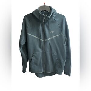 Men’s Nike hooded jacket